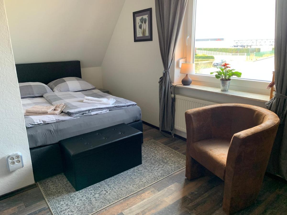 Privates Ferienzimmer An Der Nordsee Husum  Bagian luar foto